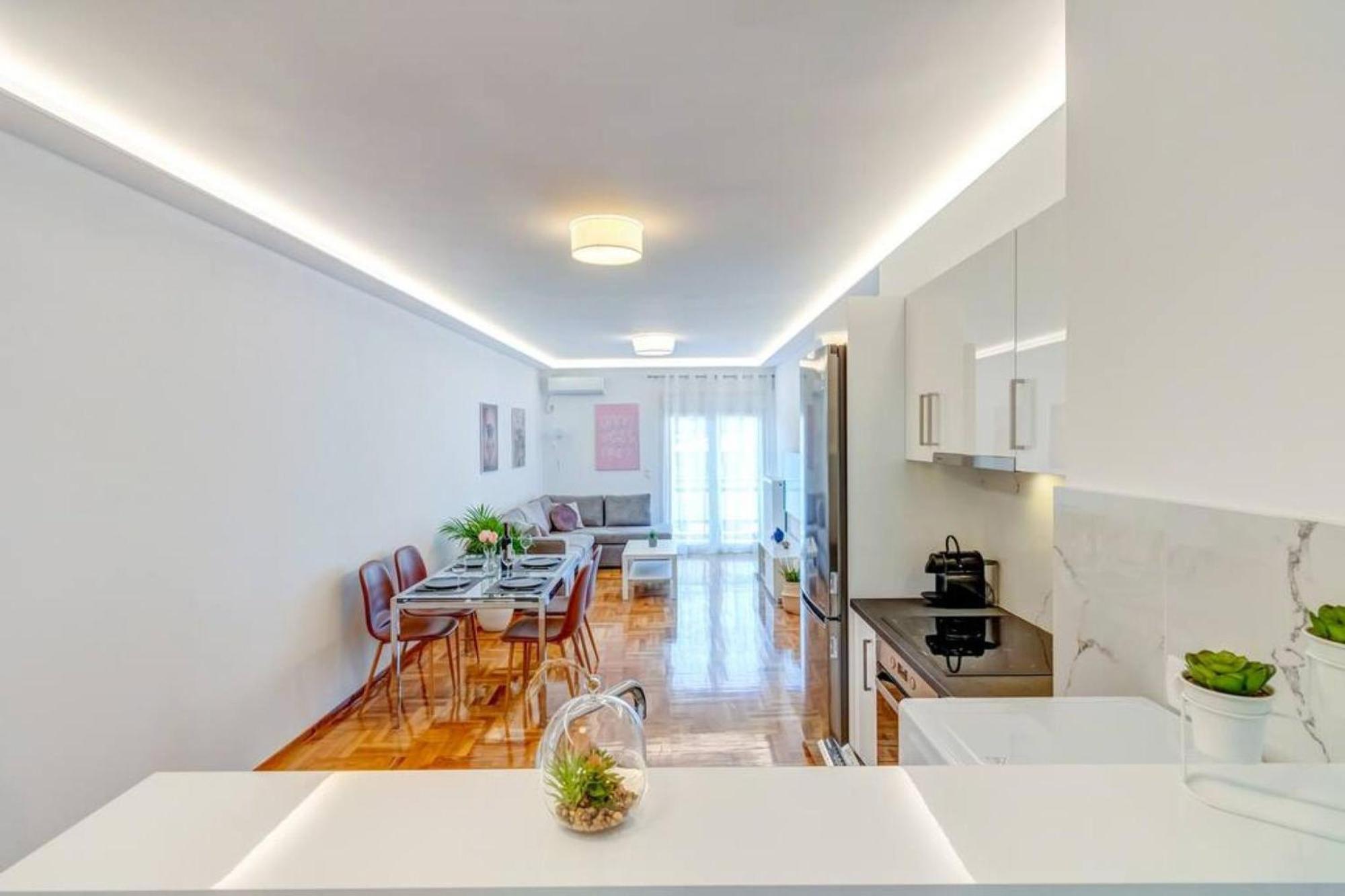 Koukaki Lux 2Bd 1Master Ap Next To Acropolis Apartment Атина Екстериор снимка